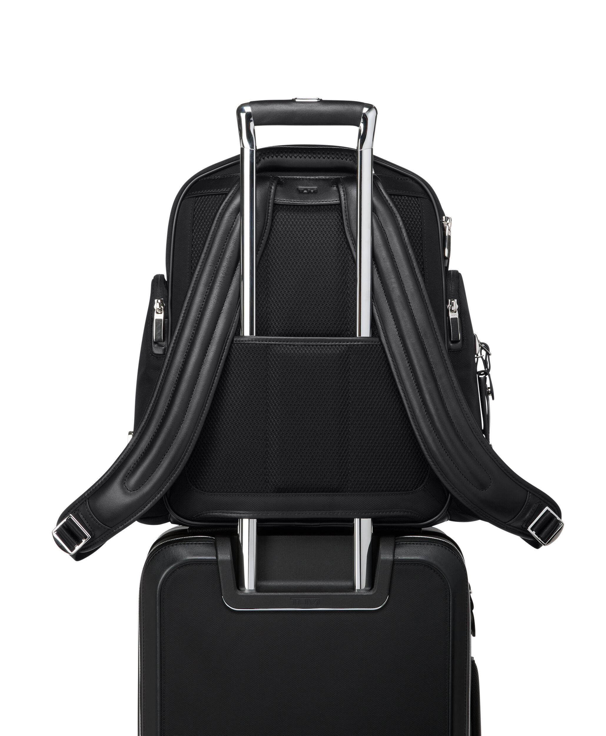 Arrivé Larson Medium Backpack Black | TUMI Germany