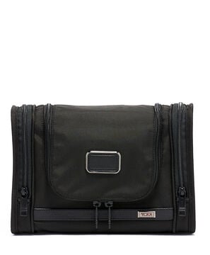 Alpha 3 Hanging Travel Kit