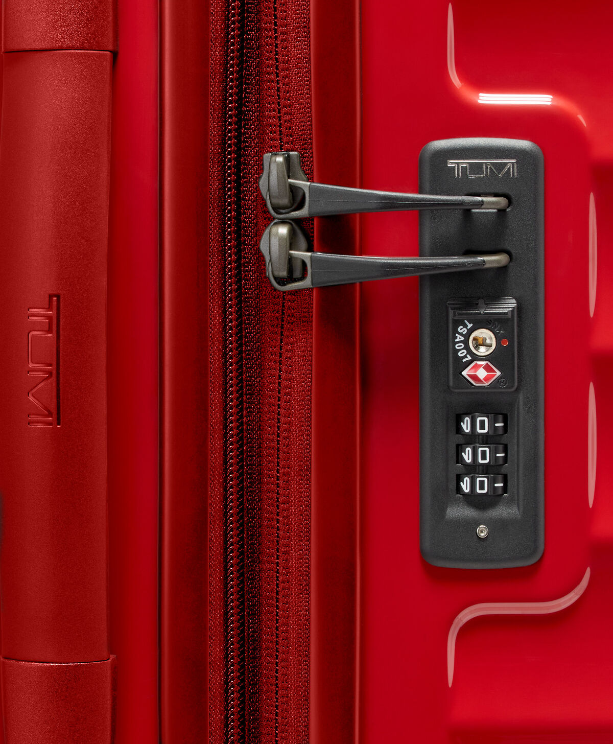 TUMI 19 Degree EXT TRIP EXP 4 WHL P/C  Red