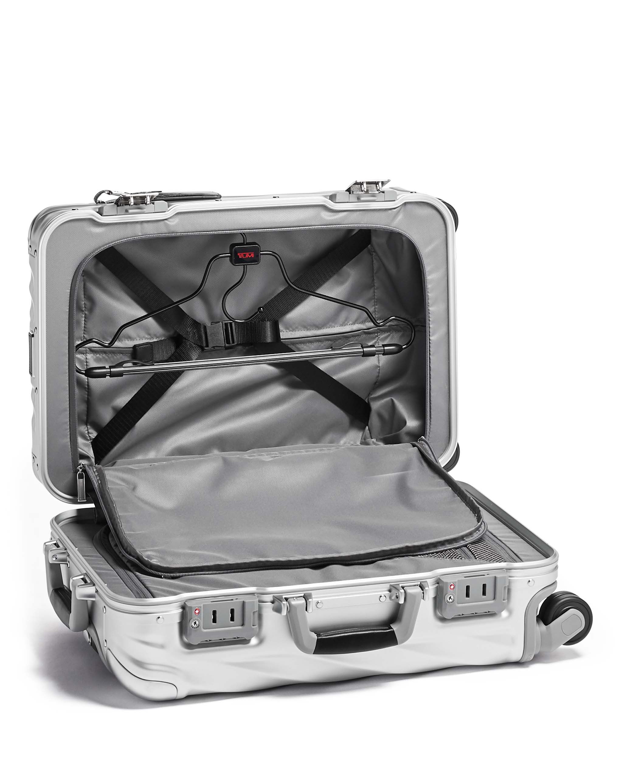 19 Degree Aluminium International Carry-On 56 cm Silver | TUMI Germany