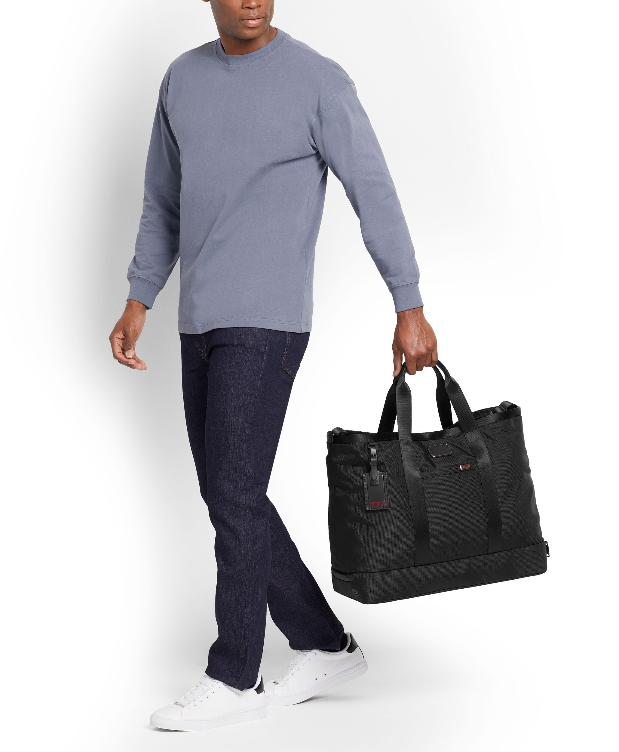 tumi leather tote