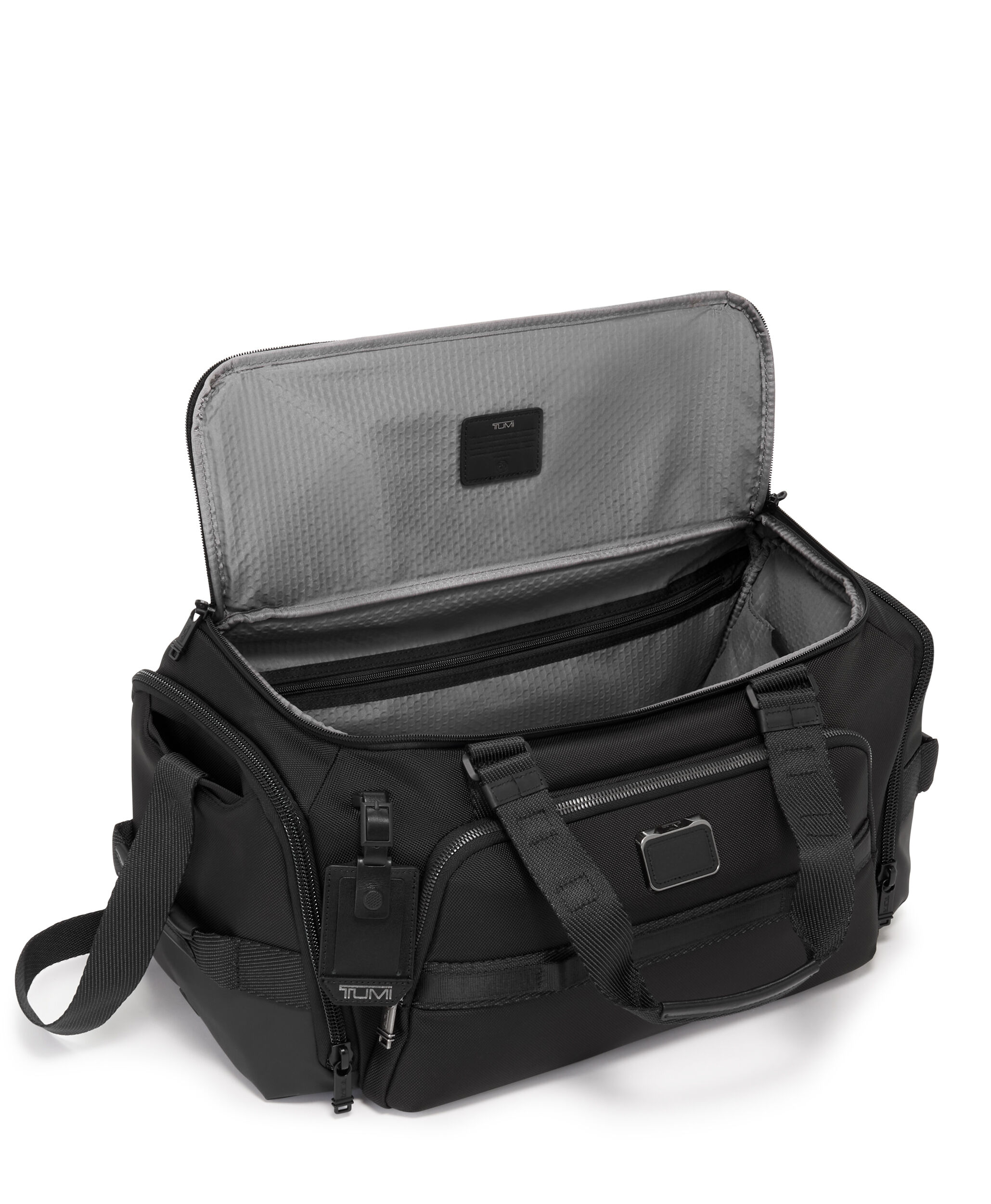 tumi small duffel