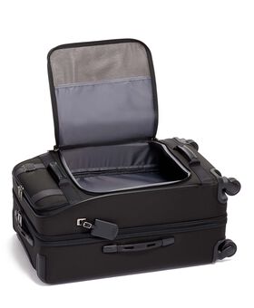Short Trip Expandable 4 Wheeled Packing Case Merge