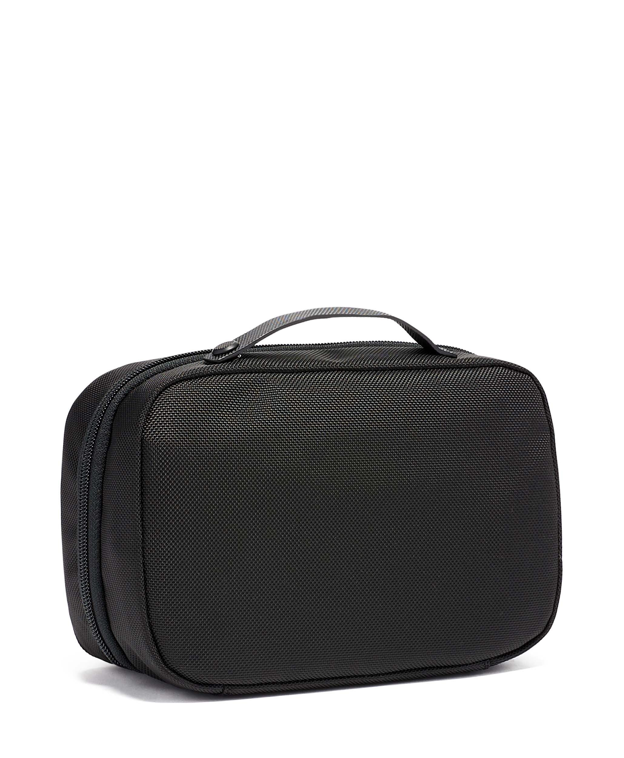TUMI