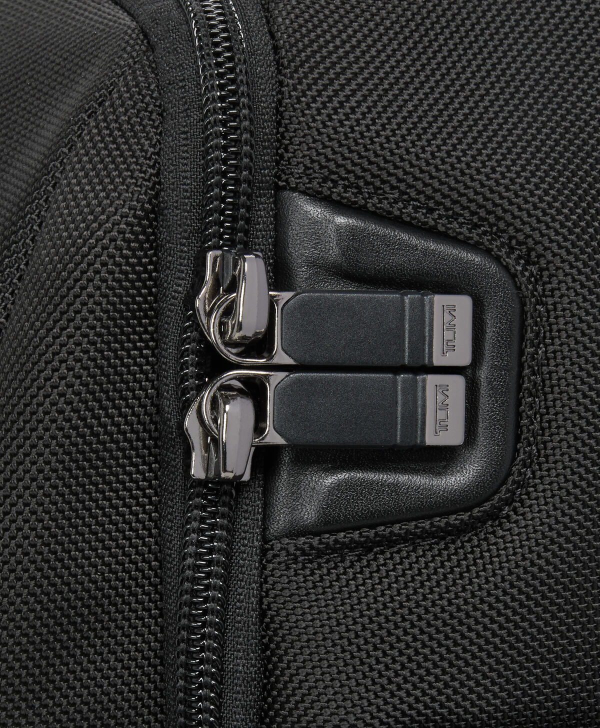 Alpha Mittlere 15" Aktentasche