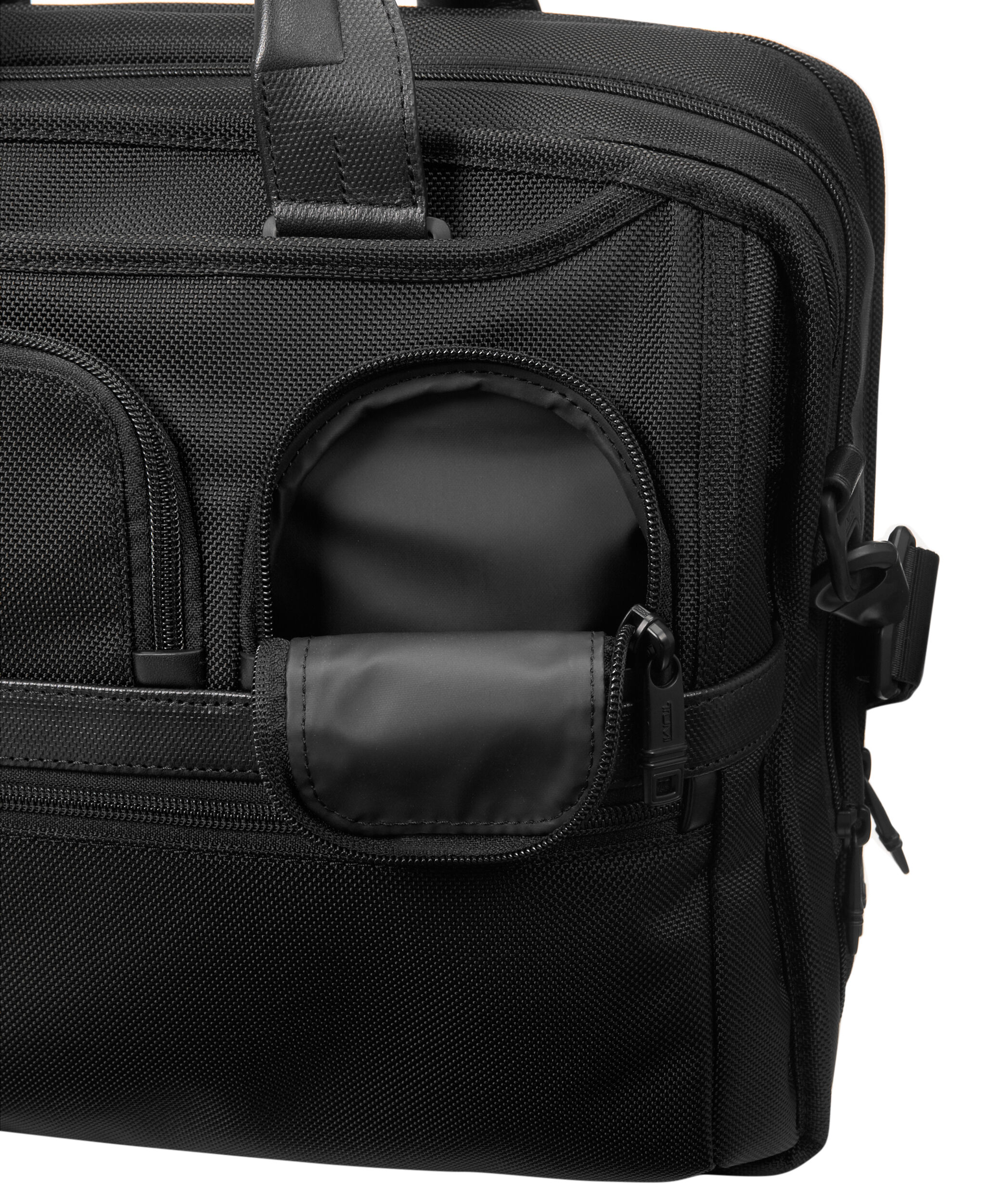 tumi alpha 2 expandable laptop briefcase