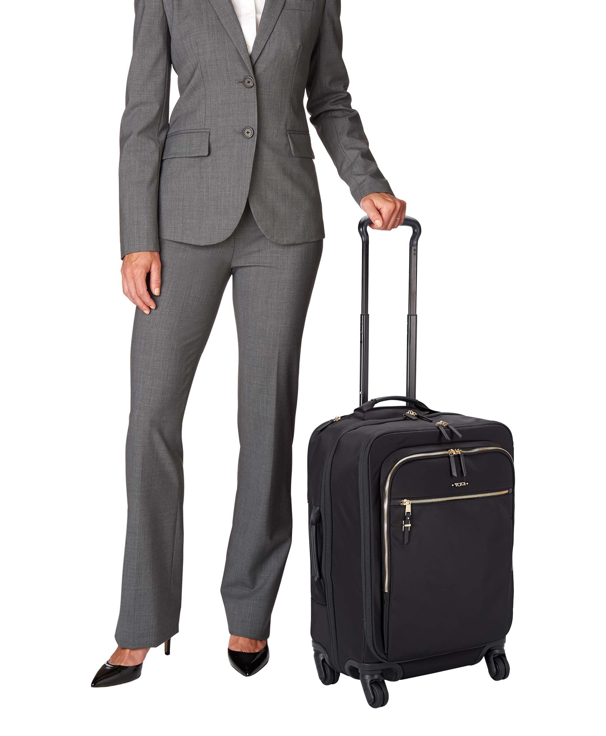 tumi voyageur suitcase